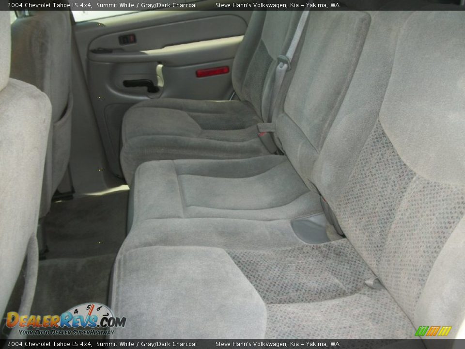 2004 Chevrolet Tahoe LS 4x4 Summit White / Gray/Dark Charcoal Photo #27