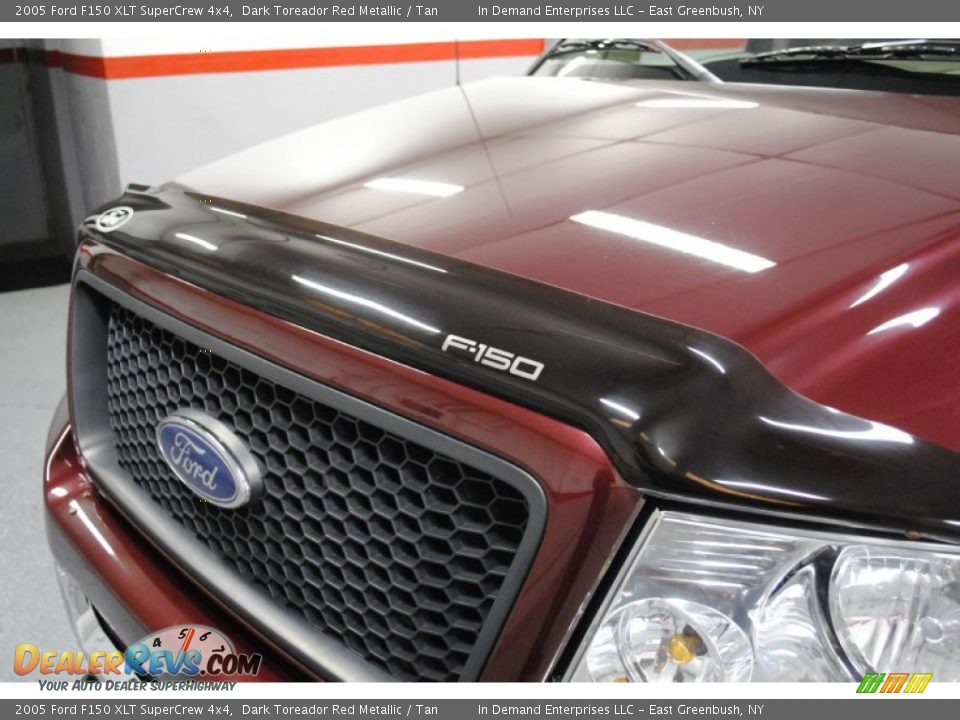 2005 Ford F150 XLT SuperCrew 4x4 Dark Toreador Red Metallic / Tan Photo #31