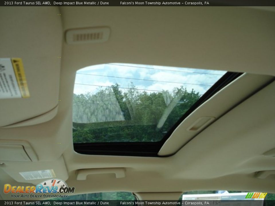 Sunroof of 2013 Ford Taurus SEL AWD Photo #14