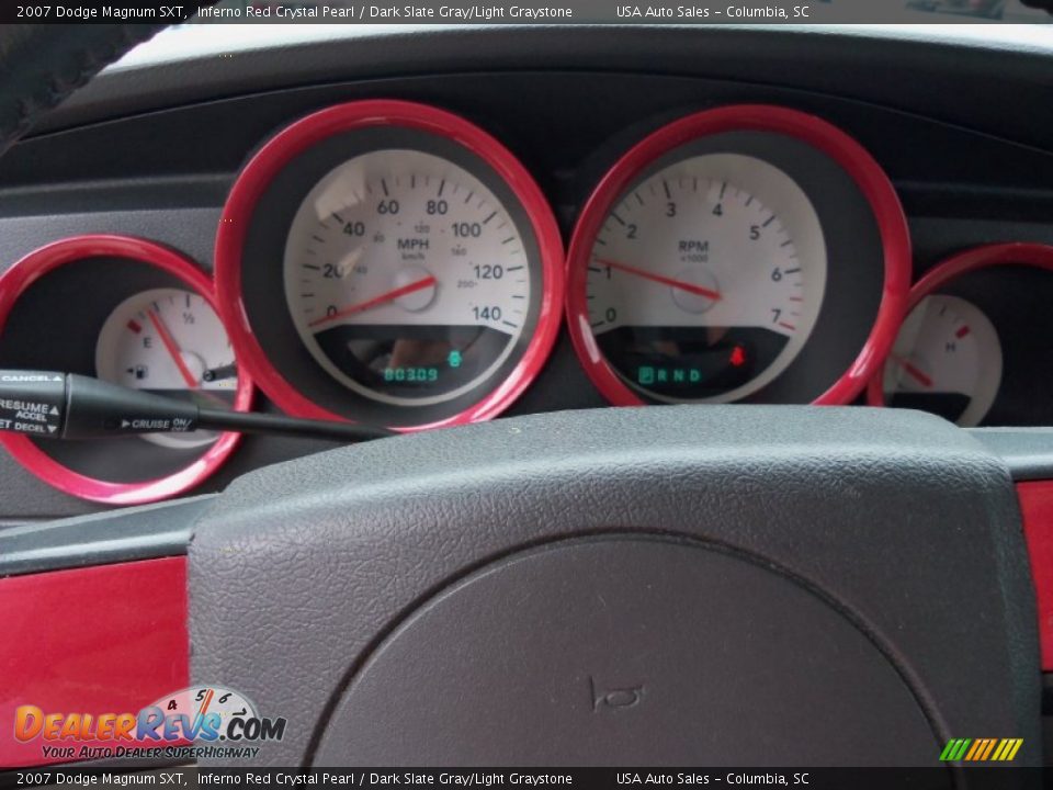 2007 Dodge Magnum SXT Inferno Red Crystal Pearl / Dark Slate Gray/Light Graystone Photo #10