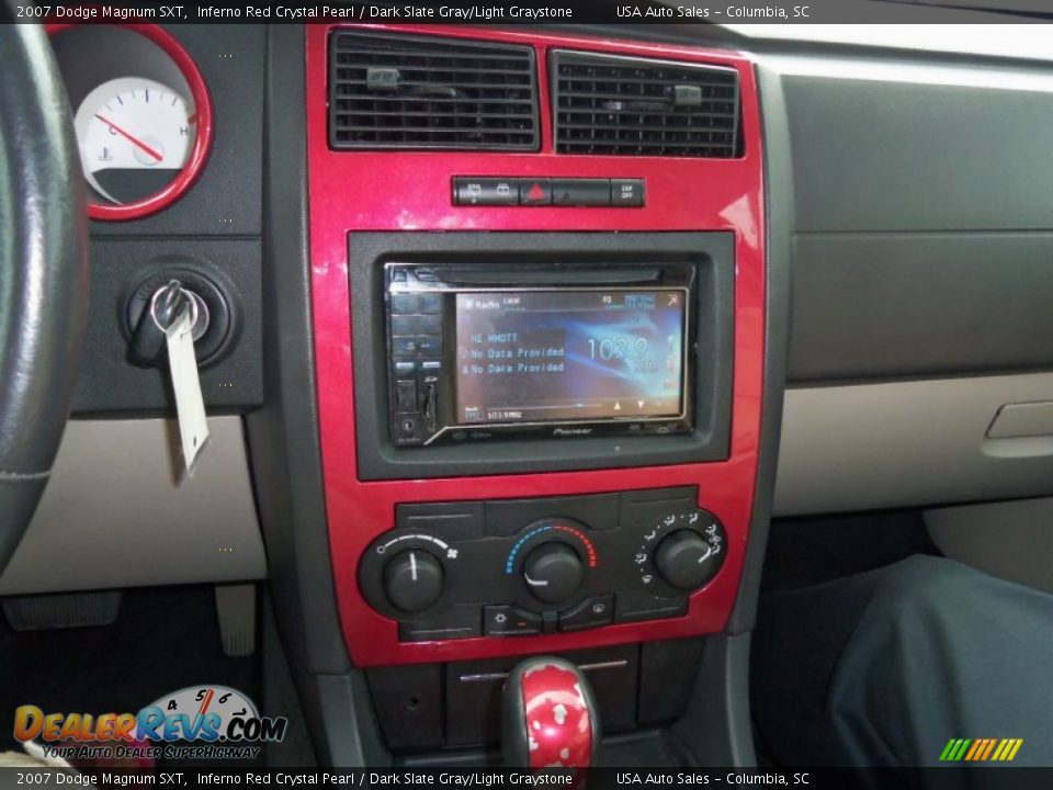 2007 Dodge Magnum SXT Inferno Red Crystal Pearl / Dark Slate Gray/Light Graystone Photo #15