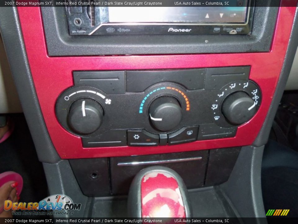 2007 Dodge Magnum SXT Inferno Red Crystal Pearl / Dark Slate Gray/Light Graystone Photo #20