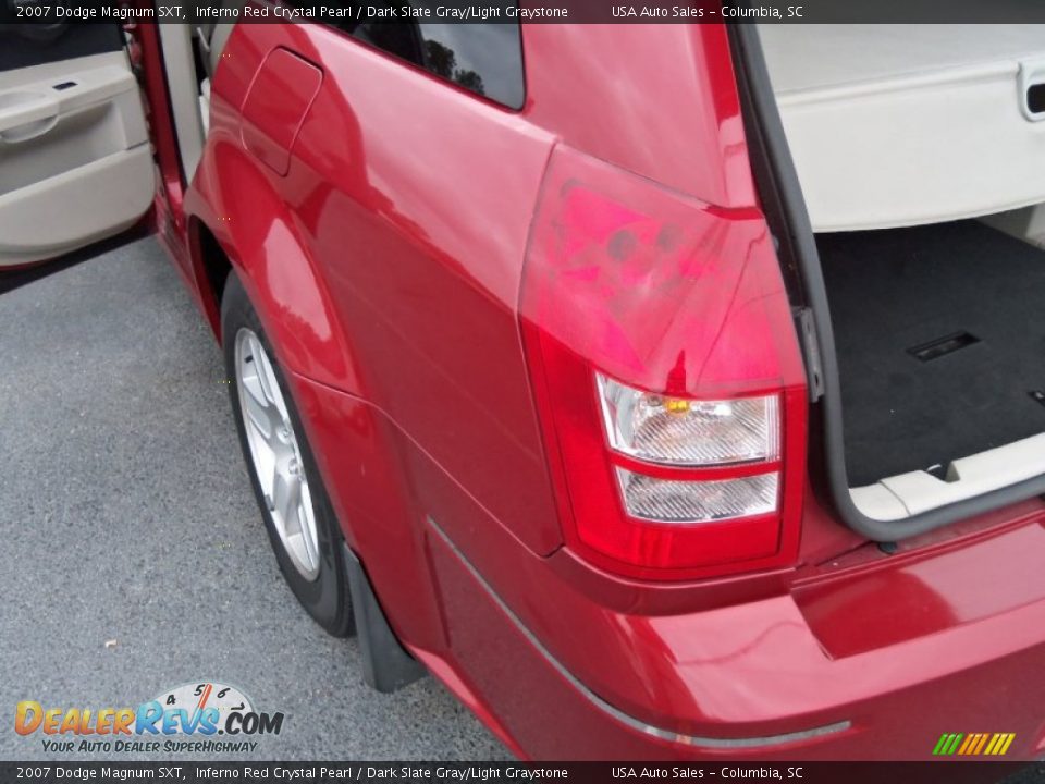 2007 Dodge Magnum SXT Inferno Red Crystal Pearl / Dark Slate Gray/Light Graystone Photo #25