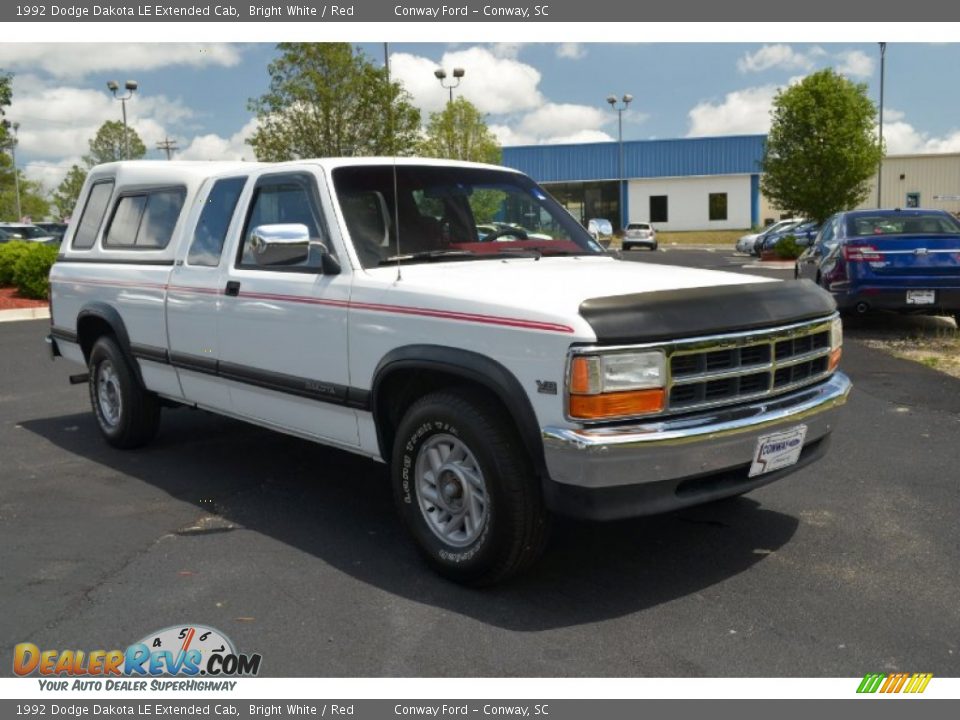 1992 Dodge Dakota LE Extended Cab Bright White / Red Photo #3