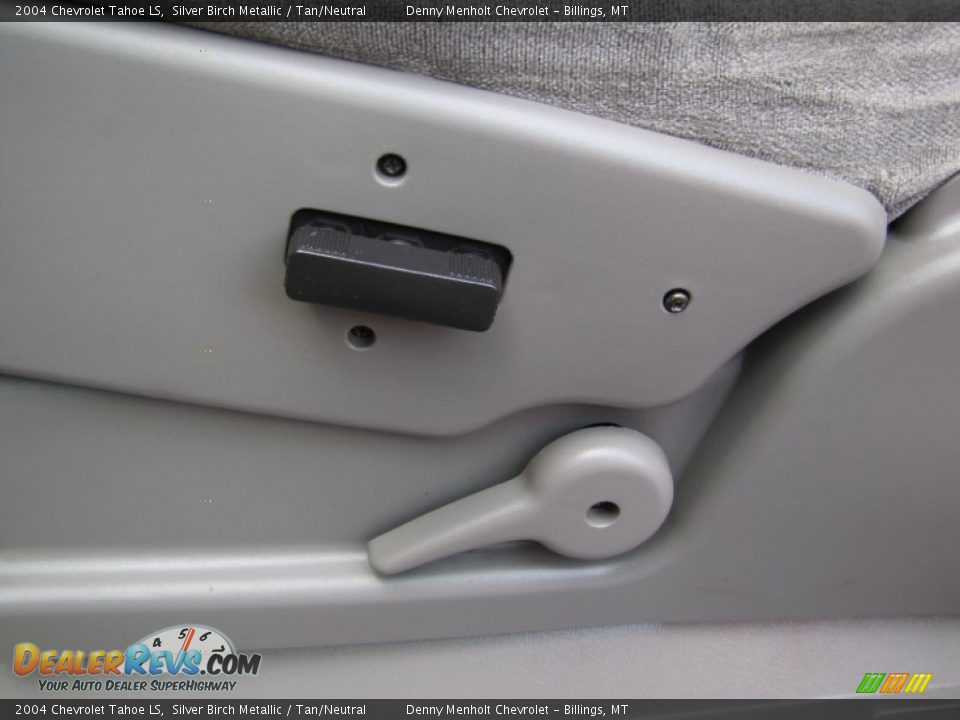 2004 Chevrolet Tahoe LS Silver Birch Metallic / Tan/Neutral Photo #12