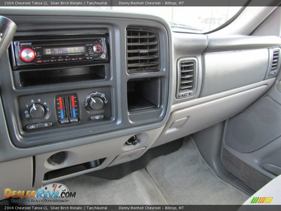 2004 Chevrolet Tahoe LS Silver Birch Metallic / Tan/Neutral Photo #16