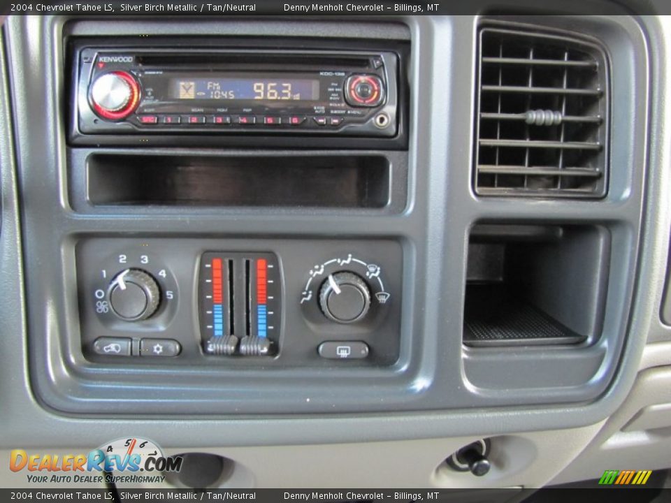 2004 Chevrolet Tahoe LS Silver Birch Metallic / Tan/Neutral Photo #17