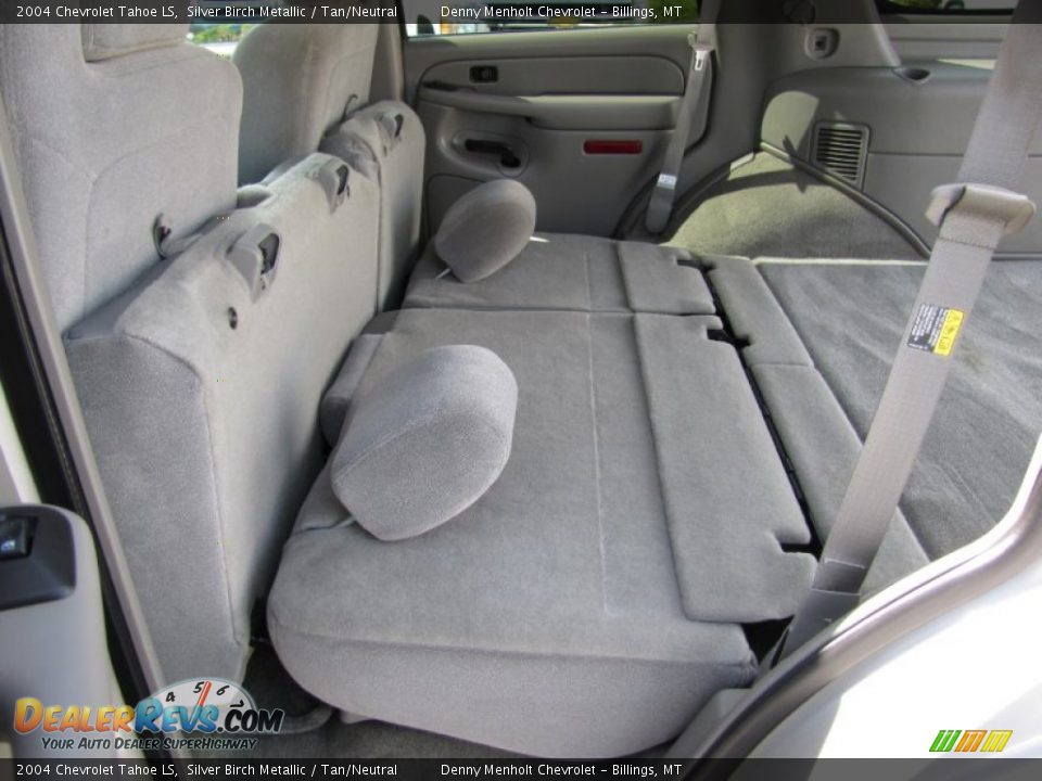 2004 Chevrolet Tahoe LS Silver Birch Metallic / Tan/Neutral Photo #25