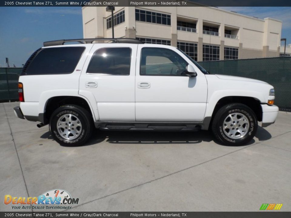 2005 Chevrolet Tahoe Z71 Summit White / Gray/Dark Charcoal Photo #2