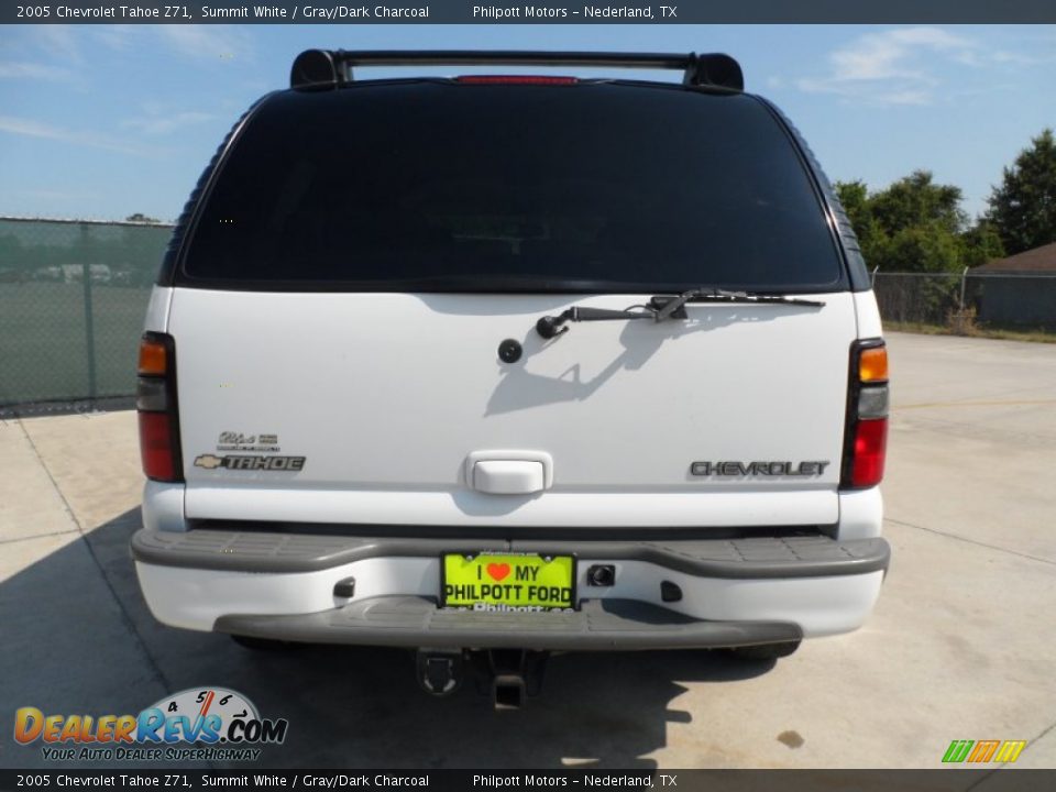 2005 Chevrolet Tahoe Z71 Summit White / Gray/Dark Charcoal Photo #4