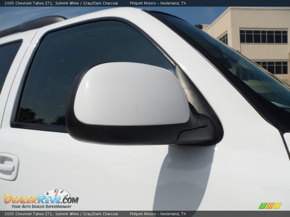 2005 Chevrolet Tahoe Z71 Summit White / Gray/Dark Charcoal Photo #16