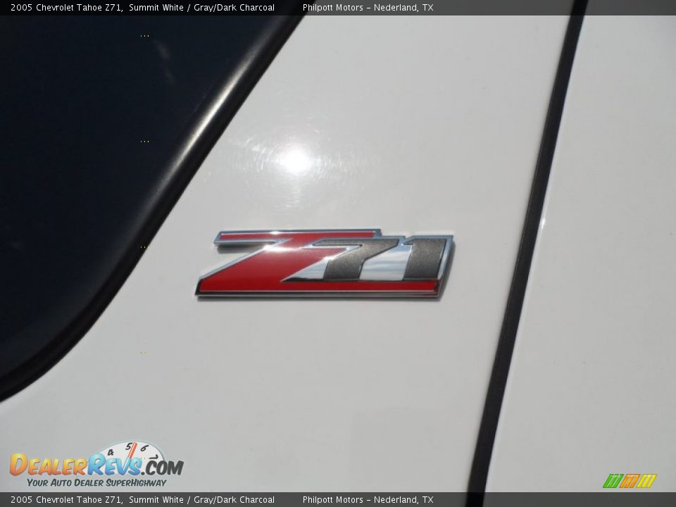 2005 Chevrolet Tahoe Z71 Summit White / Gray/Dark Charcoal Photo #18
