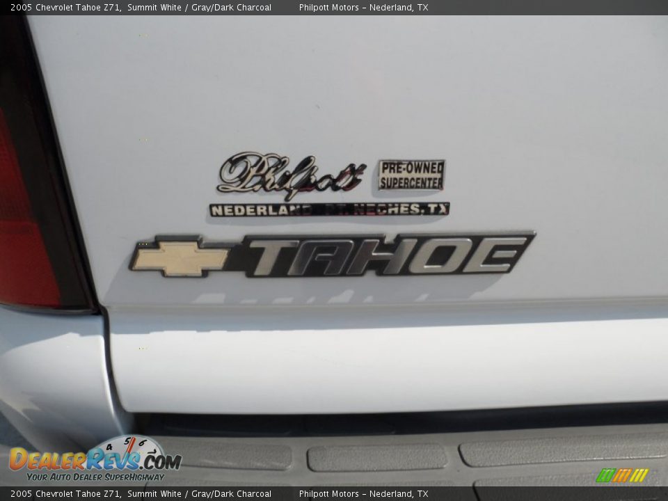 2005 Chevrolet Tahoe Z71 Summit White / Gray/Dark Charcoal Photo #21