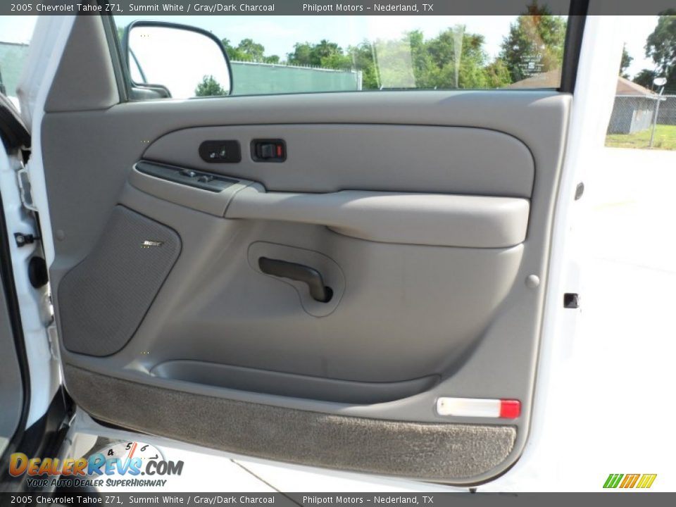 2005 Chevrolet Tahoe Z71 Summit White / Gray/Dark Charcoal Photo #24