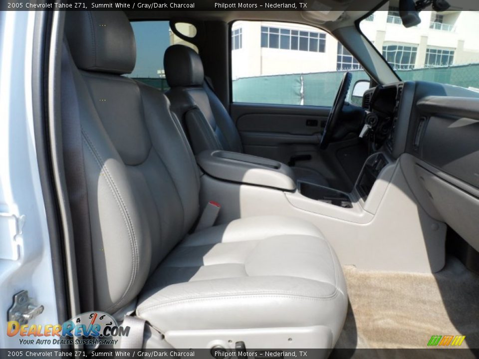 2005 Chevrolet Tahoe Z71 Summit White / Gray/Dark Charcoal Photo #26