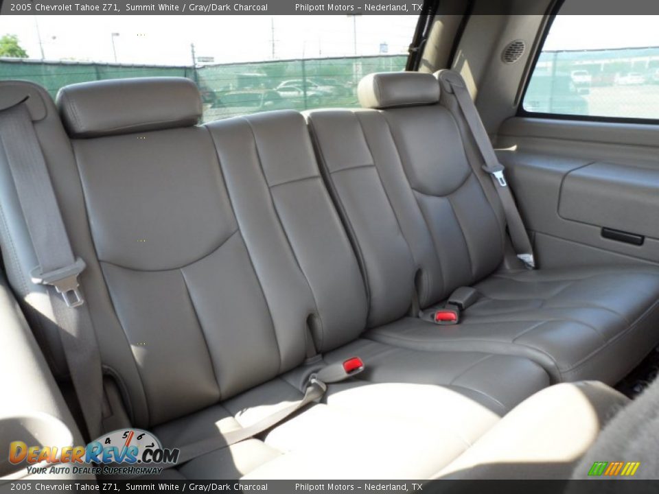 2005 Chevrolet Tahoe Z71 Summit White / Gray/Dark Charcoal Photo #29