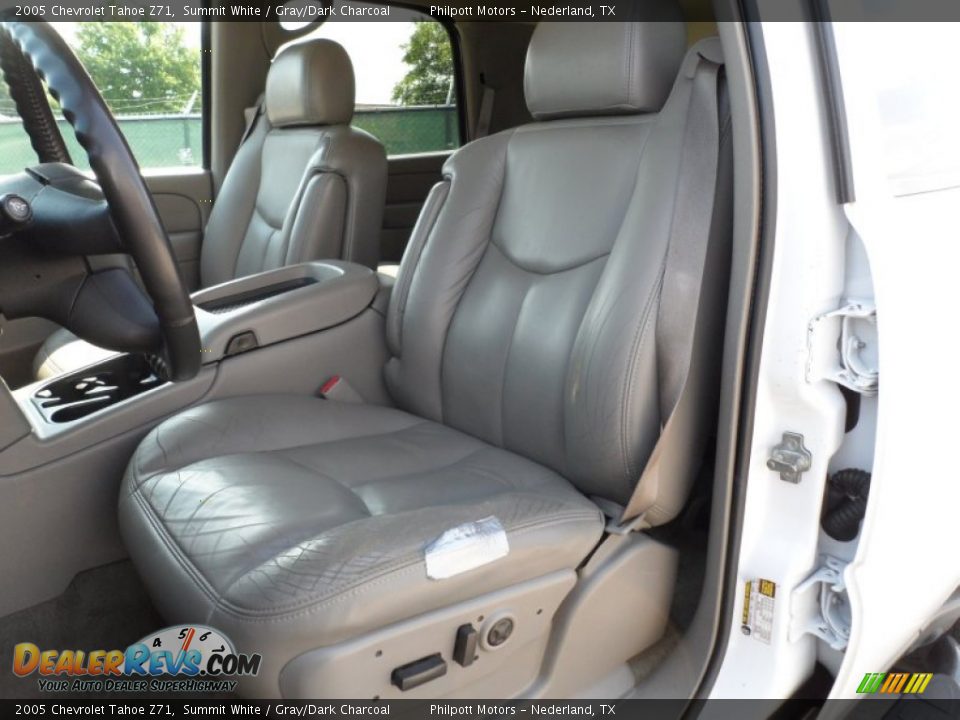 2005 Chevrolet Tahoe Z71 Summit White / Gray/Dark Charcoal Photo #36