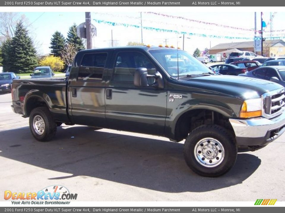 2001 Ford F250 Super Duty XLT Super Crew 4x4 Dark Highland Green Metallic / Medium Parchment Photo #1