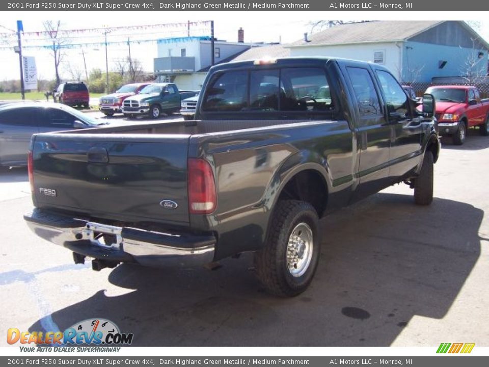 2001 Ford F250 Super Duty XLT Super Crew 4x4 Dark Highland Green Metallic / Medium Parchment Photo #8