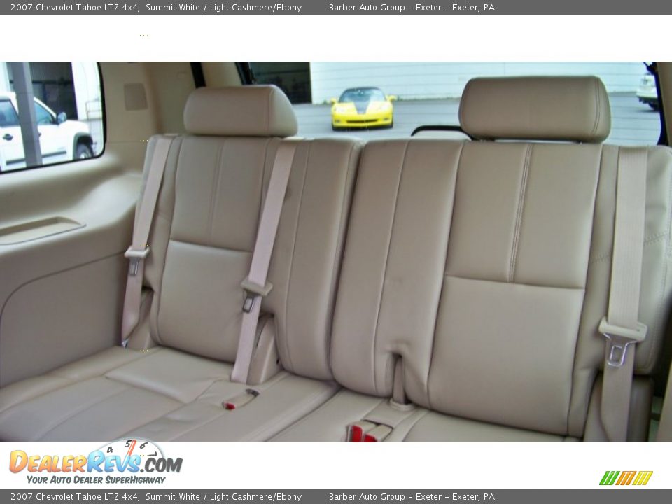 2007 Chevrolet Tahoe LTZ 4x4 Summit White / Light Cashmere/Ebony Photo #19