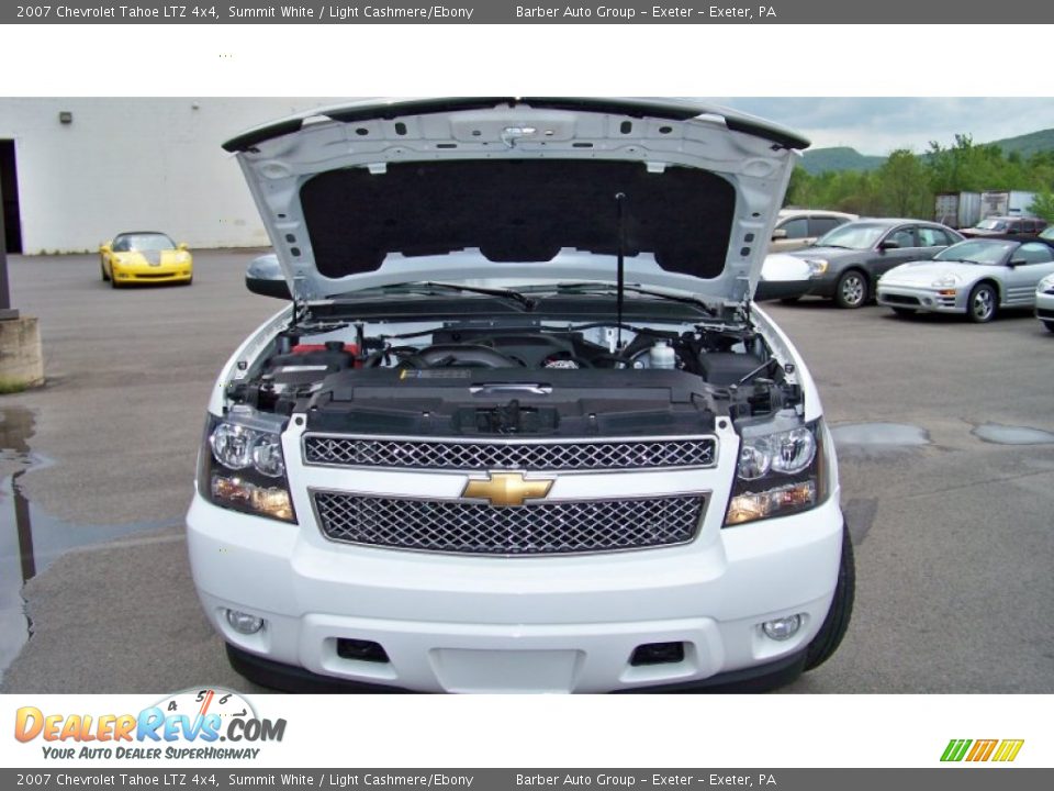 2007 Chevrolet Tahoe LTZ 4x4 Summit White / Light Cashmere/Ebony Photo #27