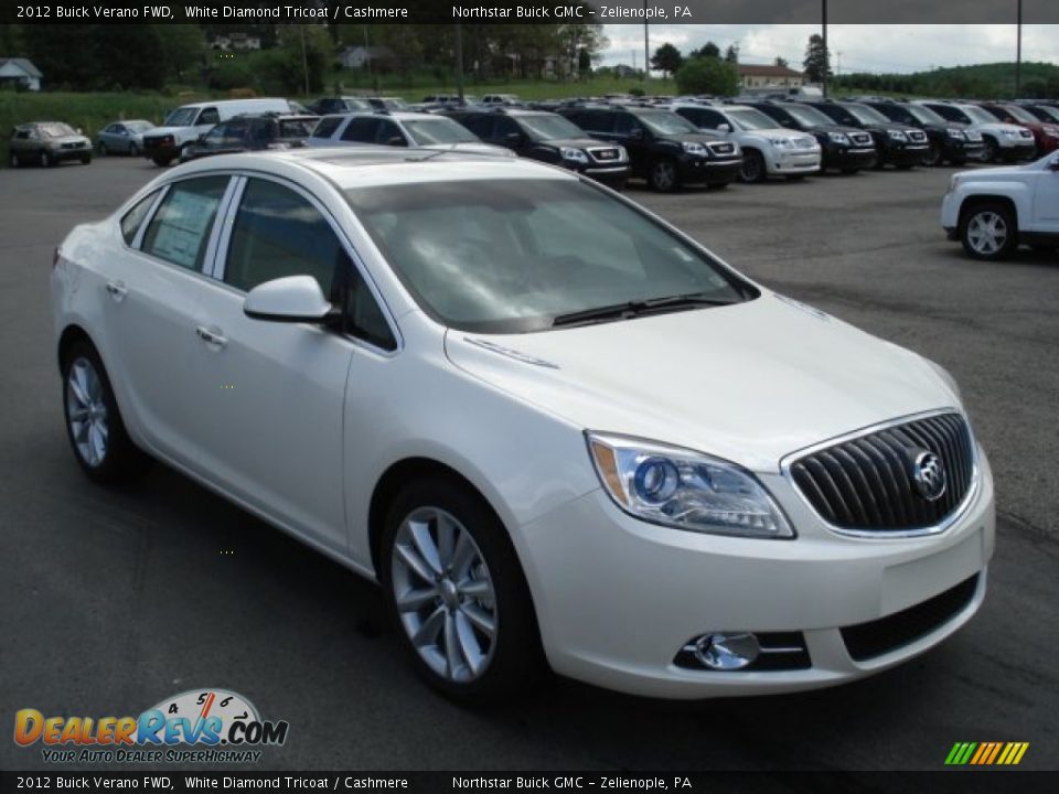 2012 Buick Verano FWD White Diamond Tricoat / Cashmere Photo #4