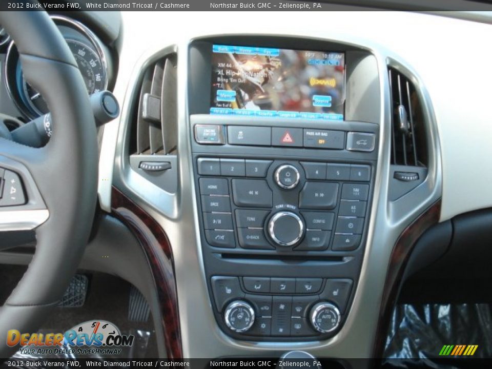 2012 Buick Verano FWD White Diamond Tricoat / Cashmere Photo #16