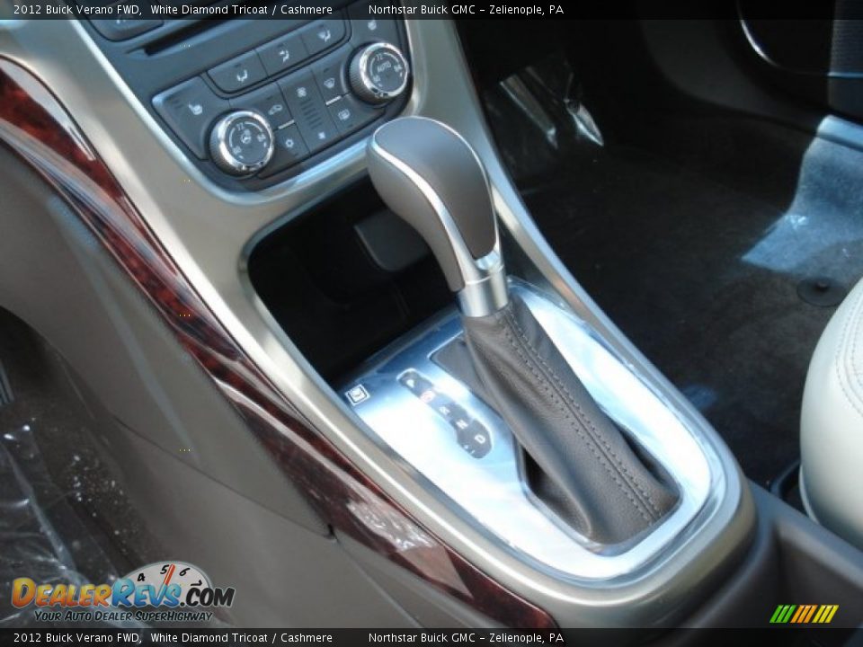 2012 Buick Verano FWD White Diamond Tricoat / Cashmere Photo #17