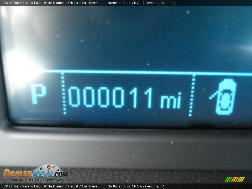 2012 Buick Verano FWD White Diamond Tricoat / Cashmere Photo #19