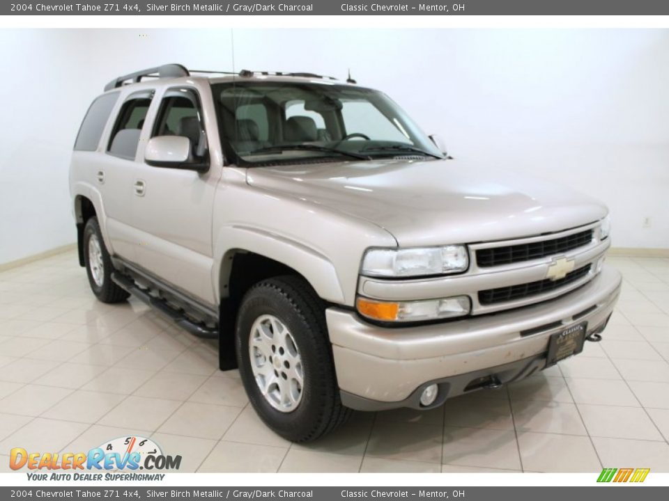2004 Chevrolet Tahoe Z71 4x4 Silver Birch Metallic / Gray/Dark Charcoal Photo #1