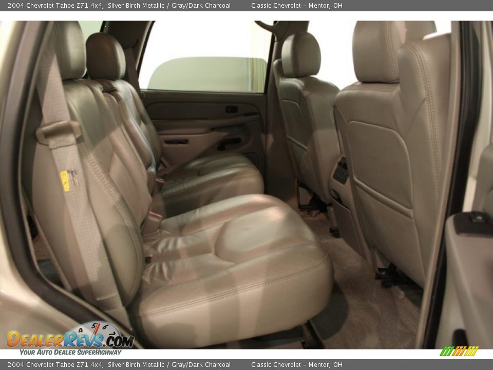 2004 Chevrolet Tahoe Z71 4x4 Silver Birch Metallic / Gray/Dark Charcoal Photo #15
