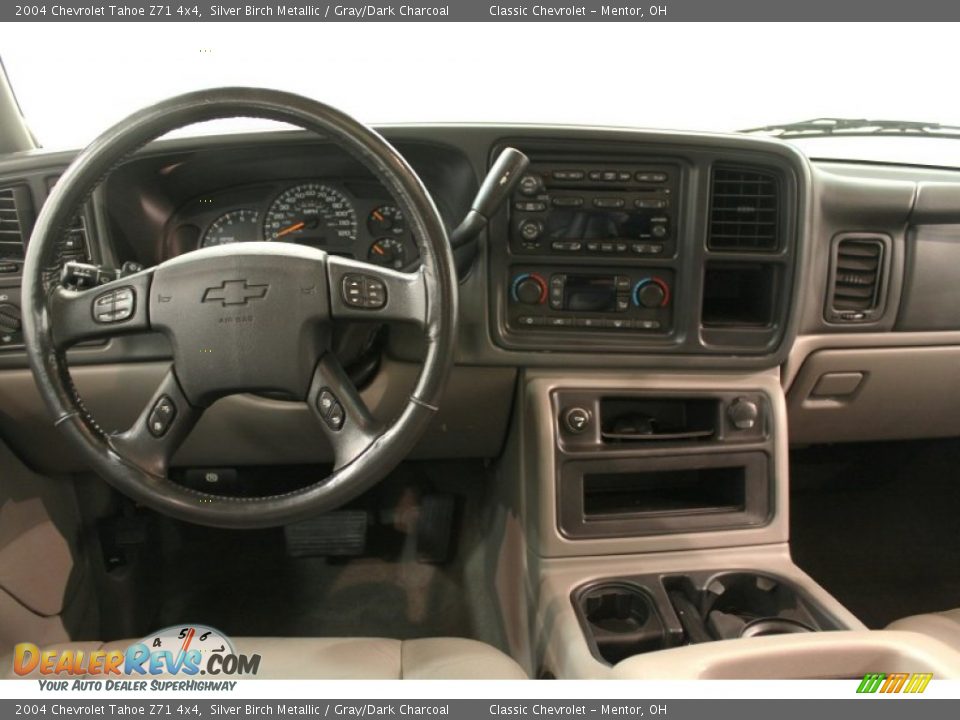 2004 Chevrolet Tahoe Z71 4x4 Silver Birch Metallic / Gray/Dark Charcoal Photo #17