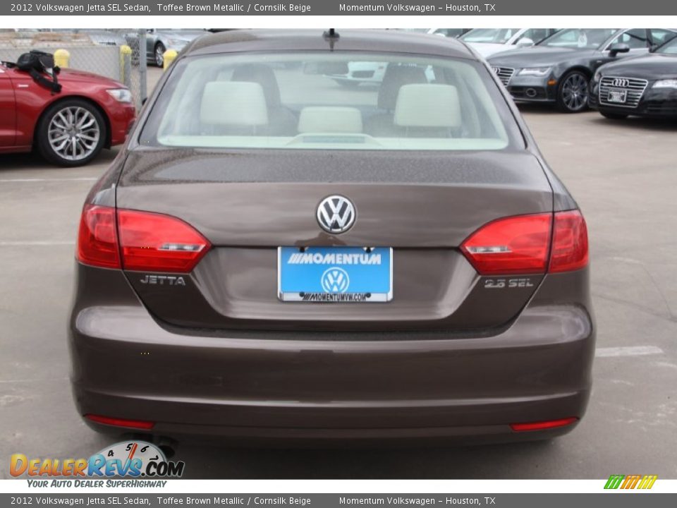 2012 Volkswagen Jetta SEL Sedan Toffee Brown Metallic / Cornsilk Beige Photo #5