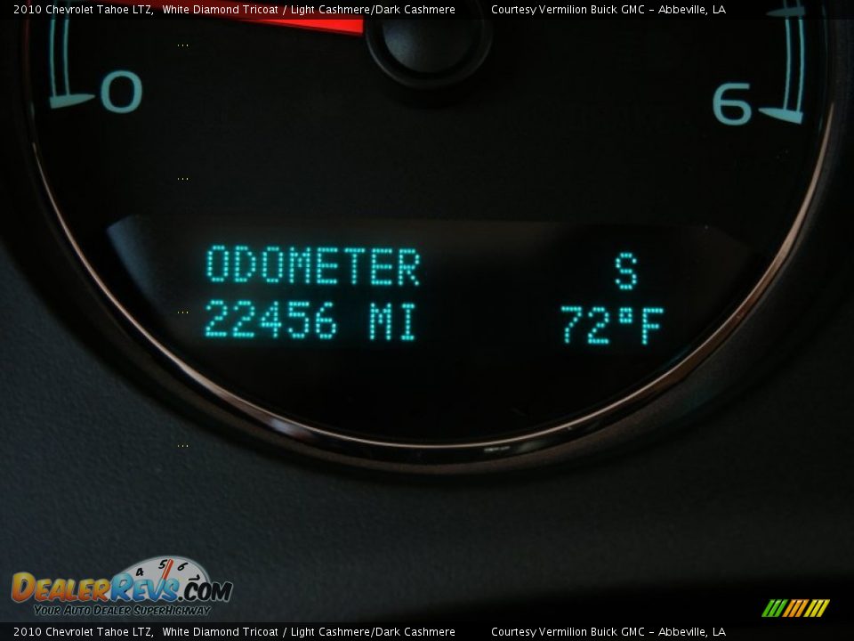 2010 Chevrolet Tahoe LTZ White Diamond Tricoat / Light Cashmere/Dark Cashmere Photo #16