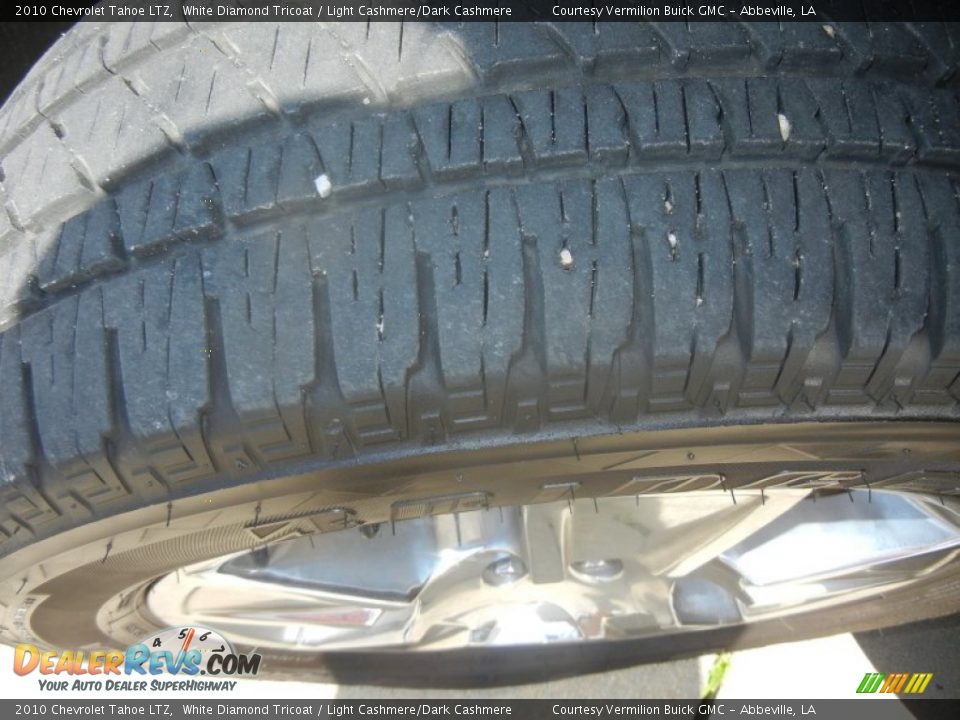 2010 Chevrolet Tahoe LTZ White Diamond Tricoat / Light Cashmere/Dark Cashmere Photo #23