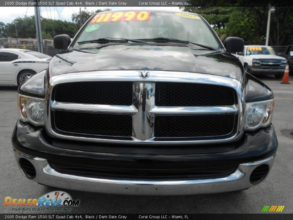 2005 Dodge Ram 1500 SLT Quad Cab 4x4 Black / Dark Slate Gray Photo #2
