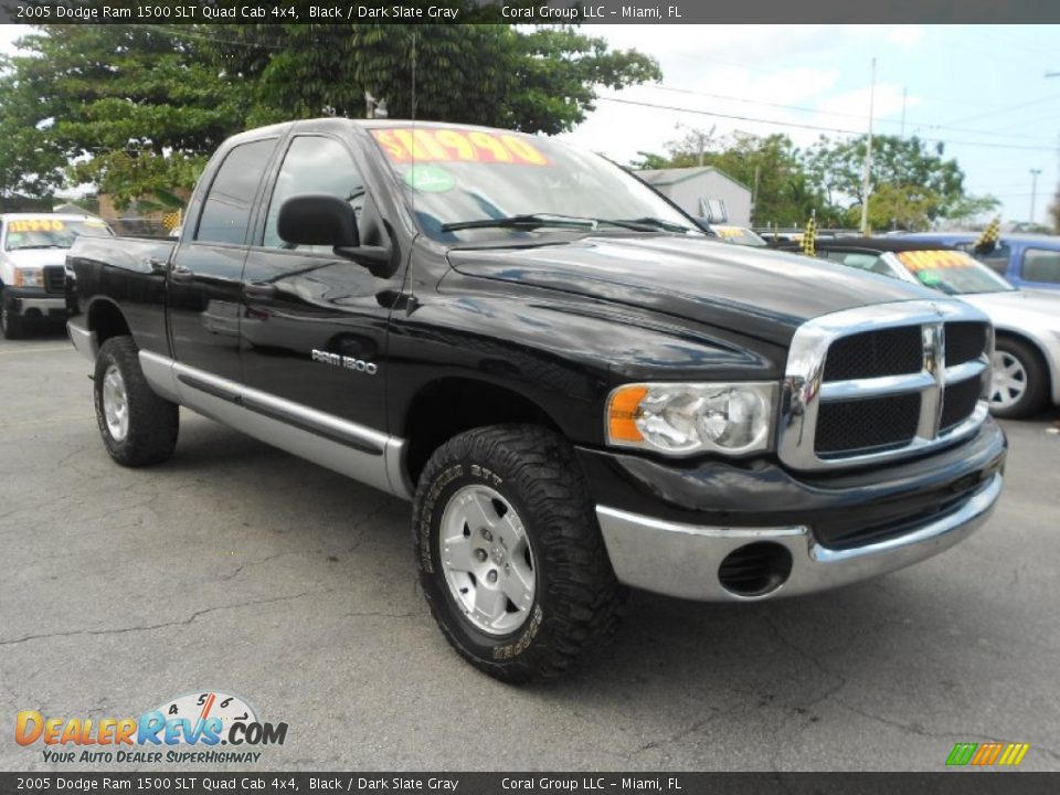 2005 Dodge Ram 1500 SLT Quad Cab 4x4 Black / Dark Slate Gray Photo #4