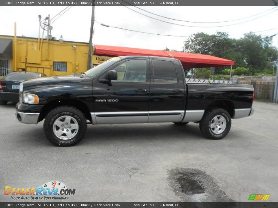 2005 Dodge Ram 1500 SLT Quad Cab 4x4 Black / Dark Slate Gray Photo #9