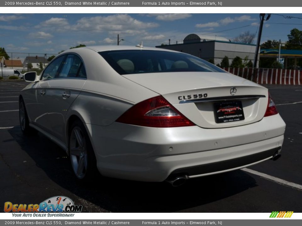 2009 Mercedes-Benz CLS 550 Diamond White Metallic / Cashmere Photo #2