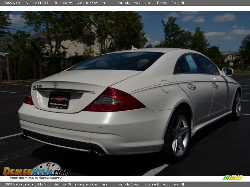 2009 Mercedes-Benz CLS 550 Diamond White Metallic / Cashmere Photo #3