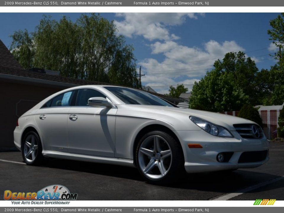 2009 Mercedes-Benz CLS 550 Diamond White Metallic / Cashmere Photo #10