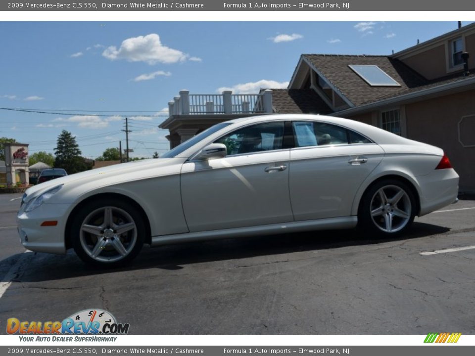 2009 Mercedes-Benz CLS 550 Diamond White Metallic / Cashmere Photo #12