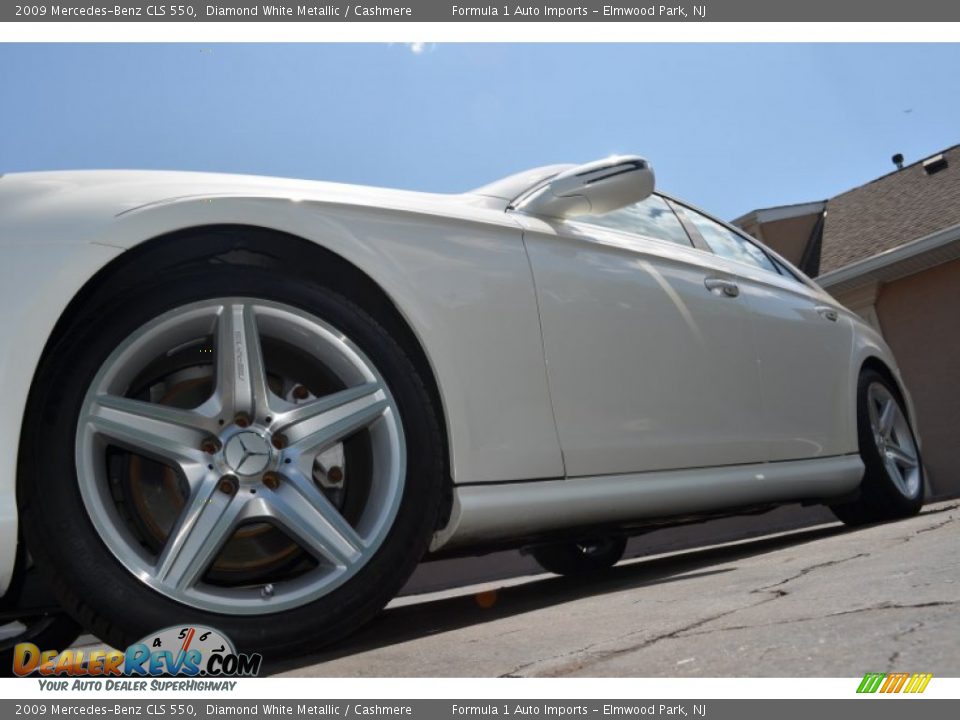2009 Mercedes-Benz CLS 550 Diamond White Metallic / Cashmere Photo #13