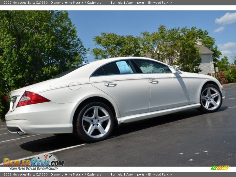 2009 Mercedes-Benz CLS 550 Diamond White Metallic / Cashmere Photo #16