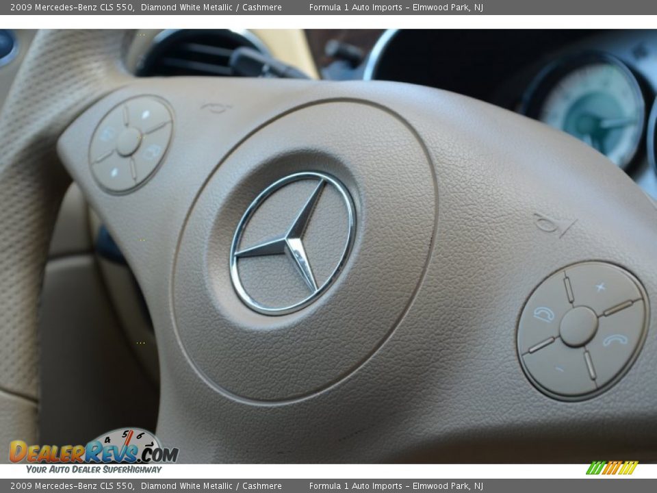 2009 Mercedes-Benz CLS 550 Diamond White Metallic / Cashmere Photo #23