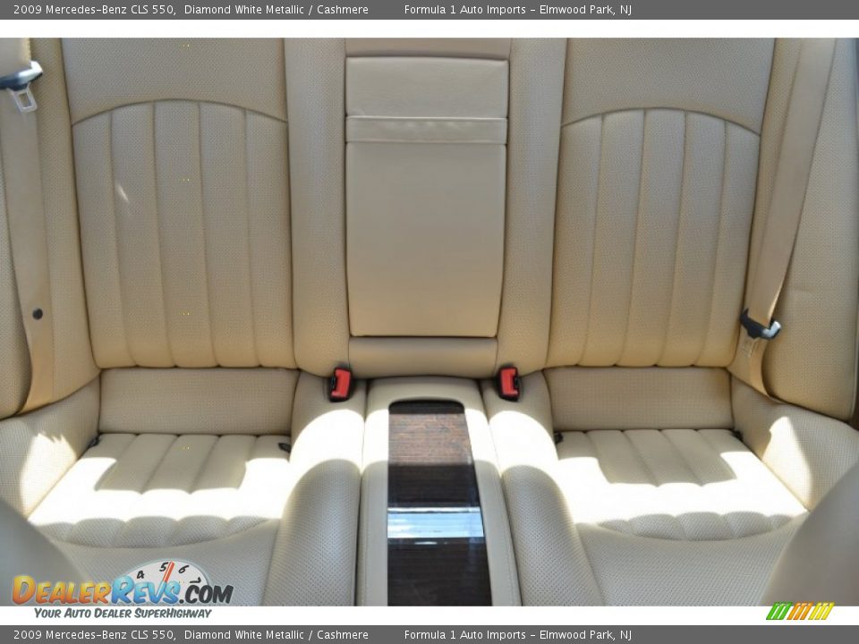 2009 Mercedes-Benz CLS 550 Diamond White Metallic / Cashmere Photo #26