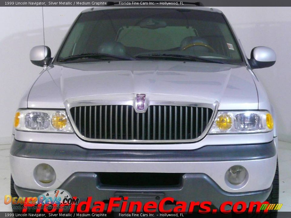 1999 Lincoln Navigator Silver Metallic / Medium Graphite Photo #5