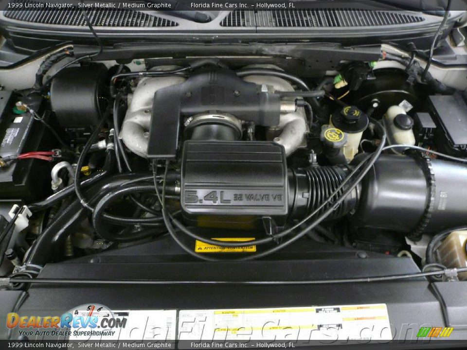 1999 Lincoln Navigator Silver Metallic / Medium Graphite Photo #9