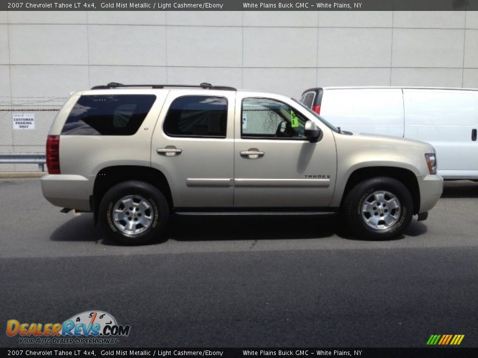 2007 Chevrolet Tahoe LT 4x4 Gold Mist Metallic / Light Cashmere/Ebony Photo #4