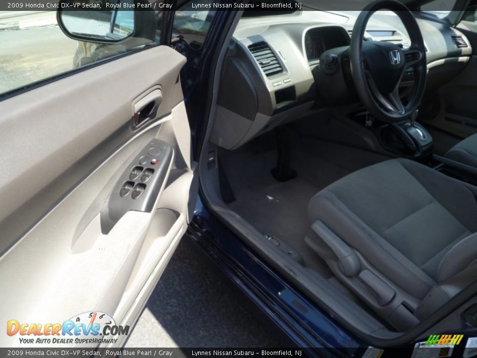 2009 Honda Civic DX-VP Sedan Royal Blue Pearl / Gray Photo #6